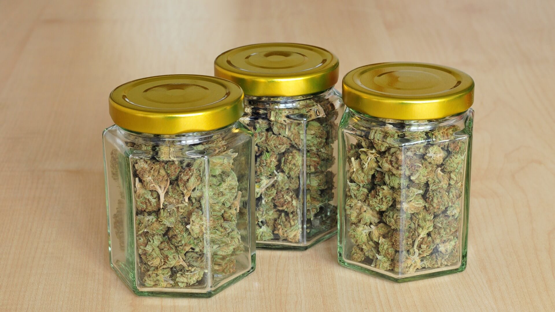 https://static.wikileaf.com/uploads/2019/12/dry-cannabis-buds-in-glass-jars-picture-id504832146.jpg